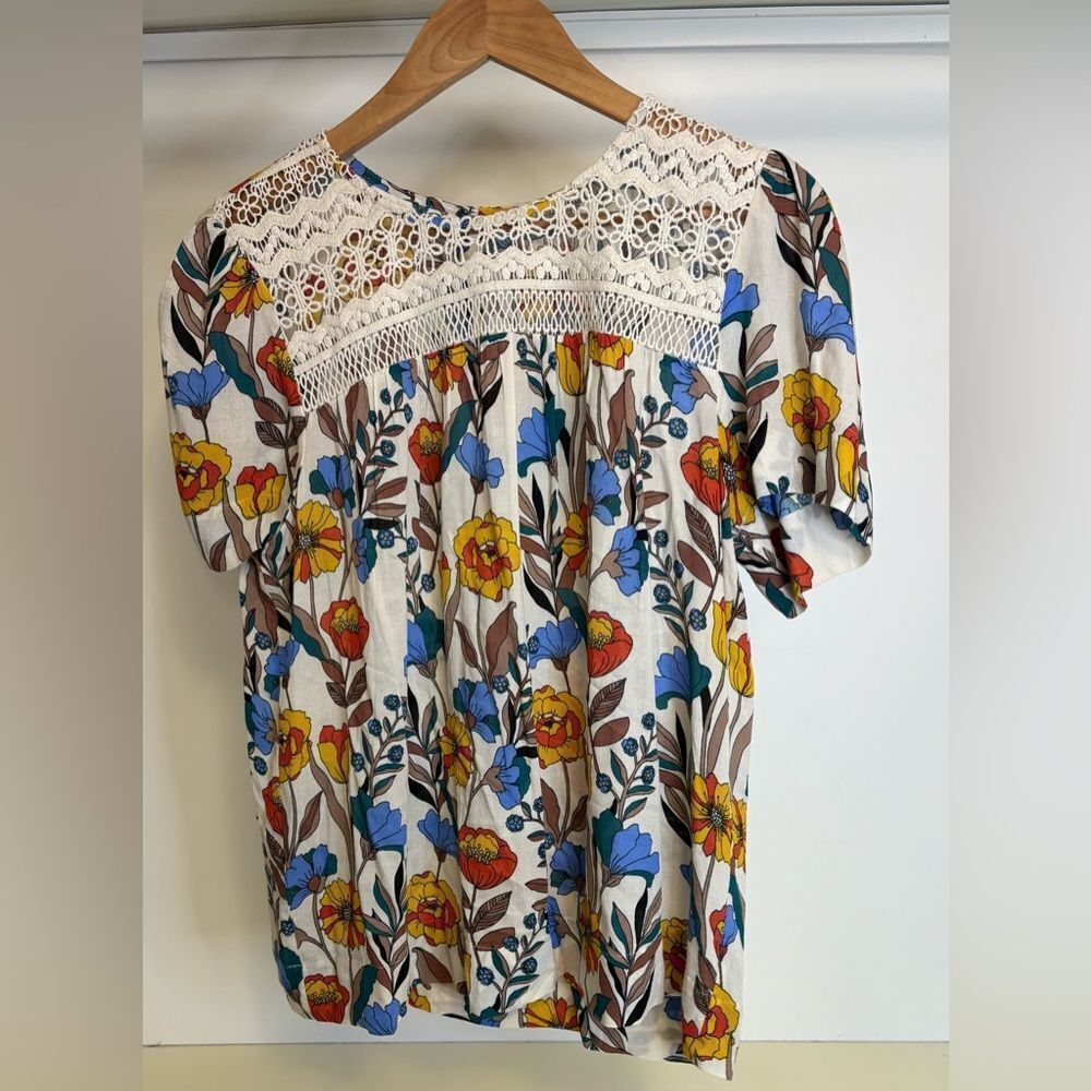 NWT Floral danielrainn Medium